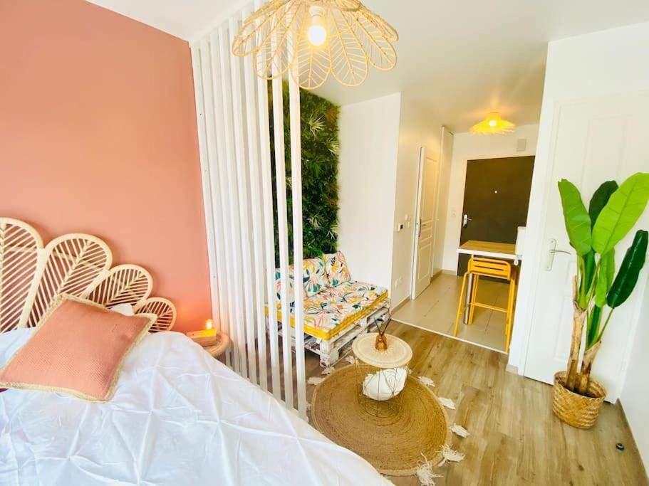 Apartmán Lakaz Creole - Caen Centre Exteriér fotografie